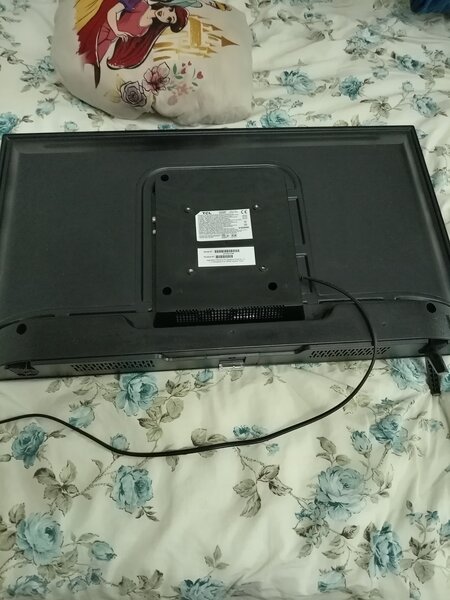 Televizor smart TCL ca nou Urgent